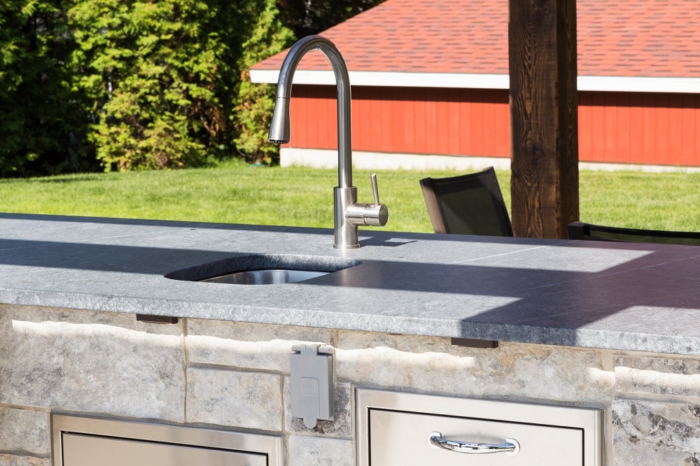 Soapstone’s Outside Bar