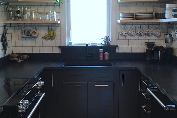 Mid Atlantic U S Polycor Locally Quarried North American Diy Soapstone Counters Yes They Did See The Kitchen