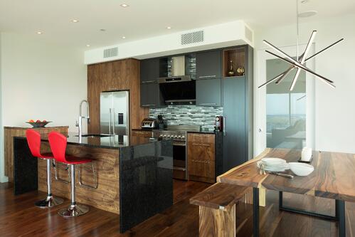 St_Henry_Black_Polished_Granite_Quebec_Kitchen_1.jpg St_Henry_Black_Polished_Granite_Quebec_Kitchen_1.jpg