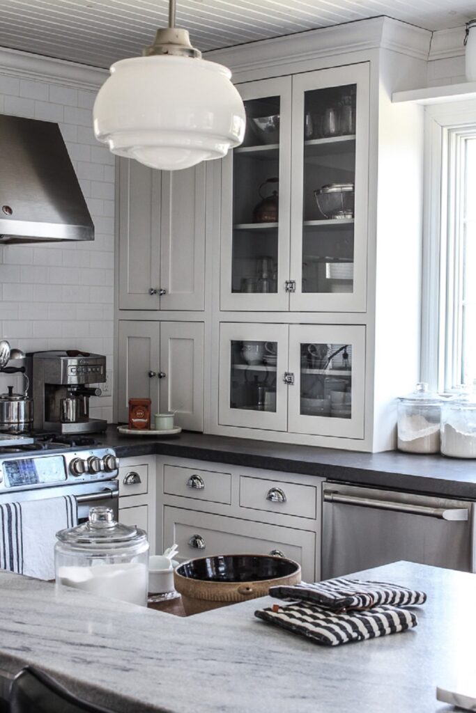 Historic Cape Cod Kitchen Design - Polycor Inc.