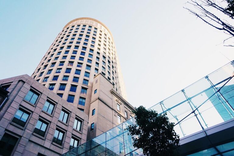 Boston’s New Tower Soars with a Distinctly American Stone and a Heritage Feel