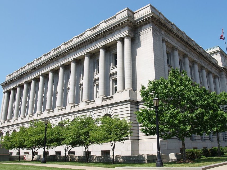 Photo of the Cleveland City Hall Building with Woodbury Gray granite