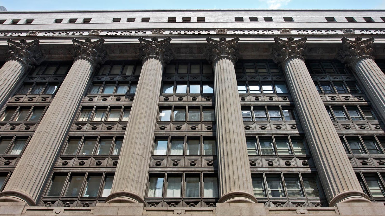 Chicago City Hall using Woodbury Gray Granite
