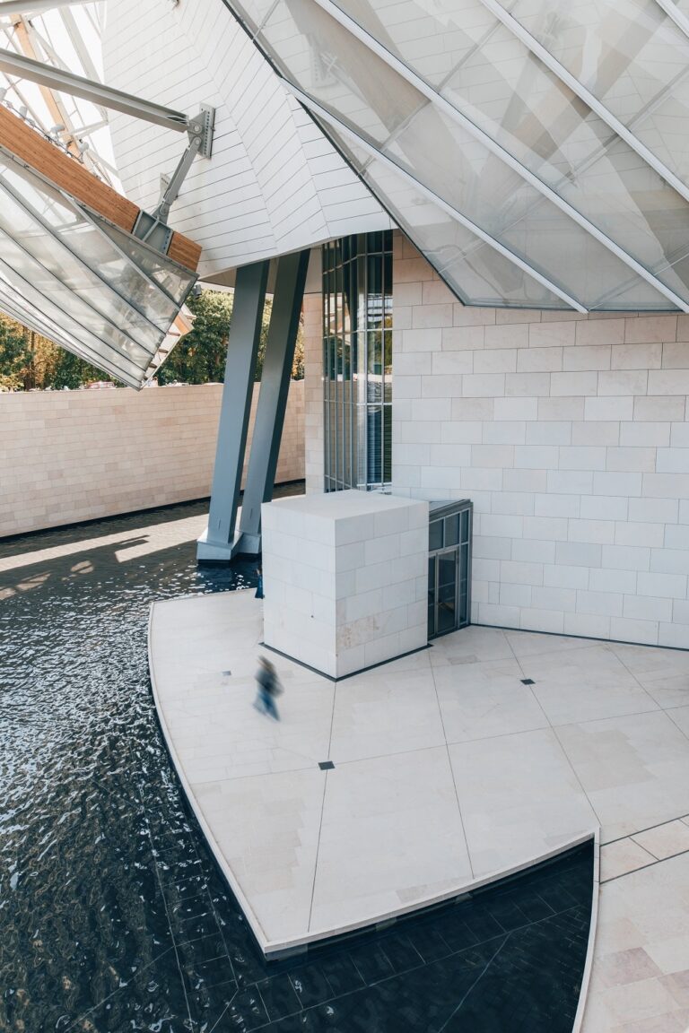 French Limestone & Sustainability Set the Stage for Louis Vuitton Foundation  - Polycor Inc.