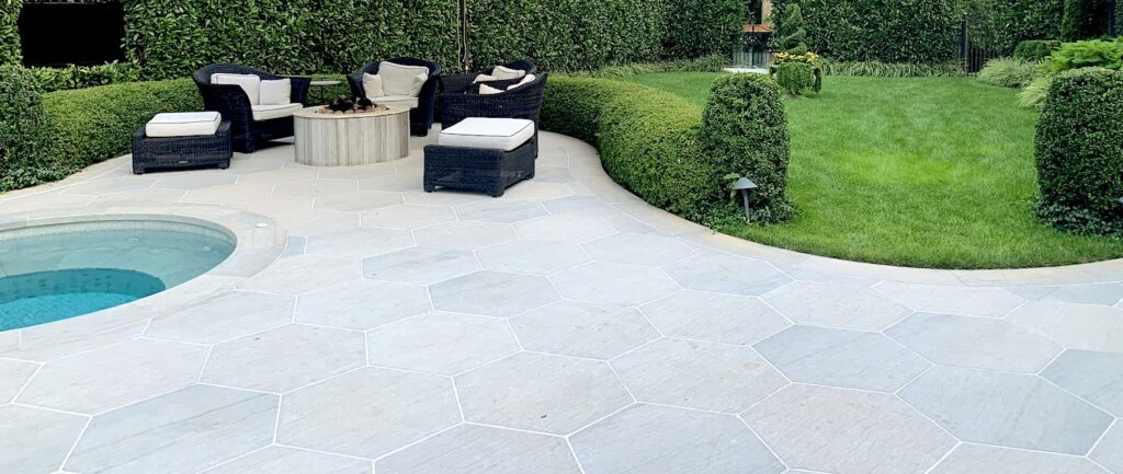 Custom Pavers - Polycor Inc.