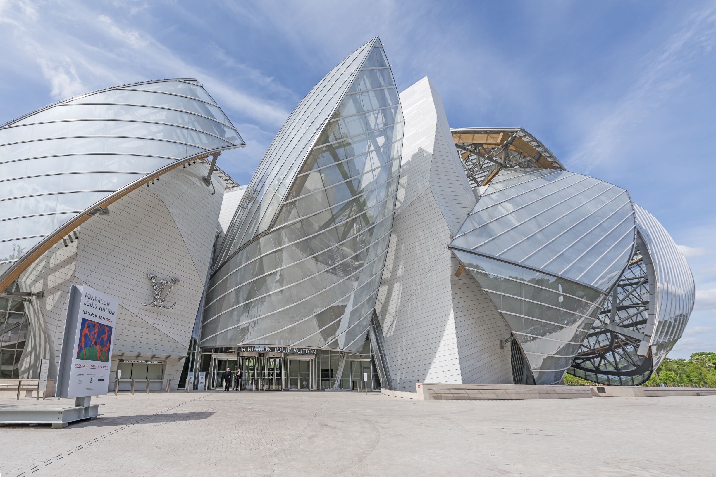 vuitton foundation paris france