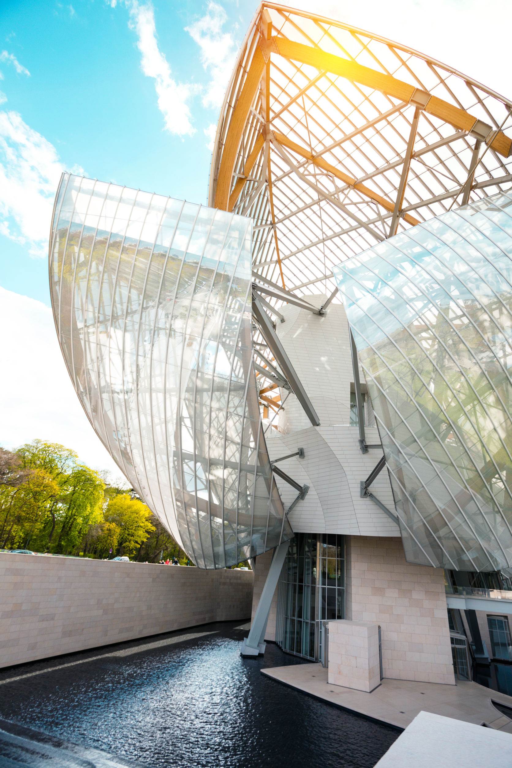 French Limestone & Sustainability Set the Stage for Louis Vuitton Foundation  - Polycor Inc.