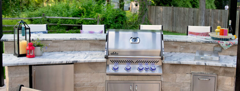 Colorful Outdoor Kitchen