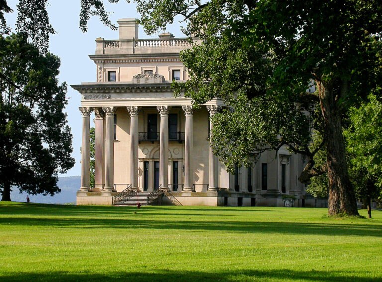 Vanderbilt Mansion